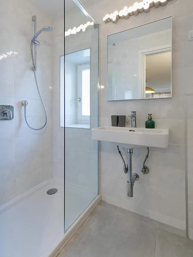 Stylish Studio Apartment By Irundo Rovinj