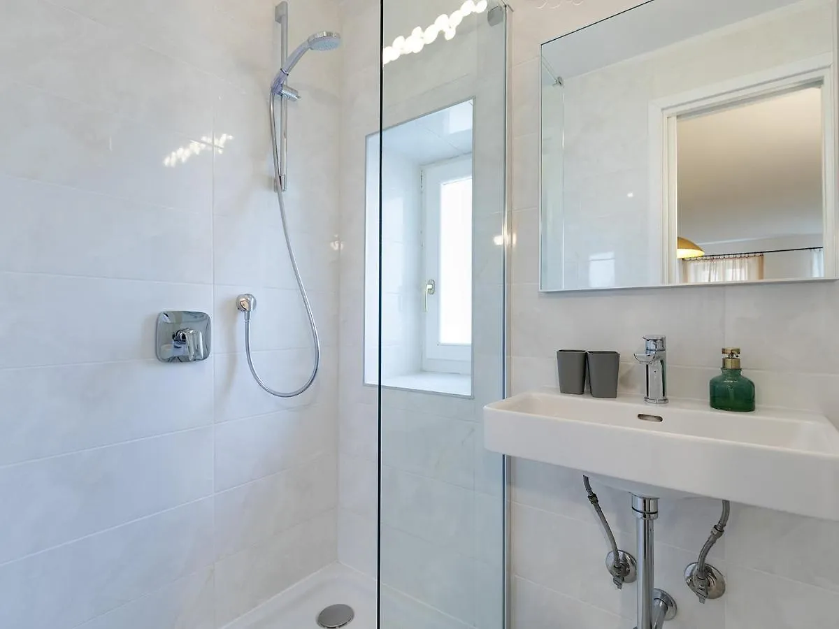 Stylish Studio Apartment By Irundo Rovinj 0*,